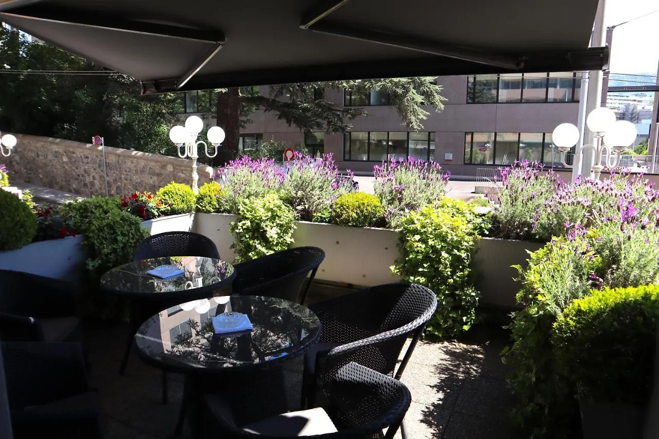 ***  Hotel Adriatica Ginebra Suiza
